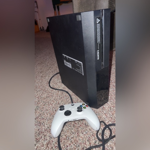 Xbox one with controller
